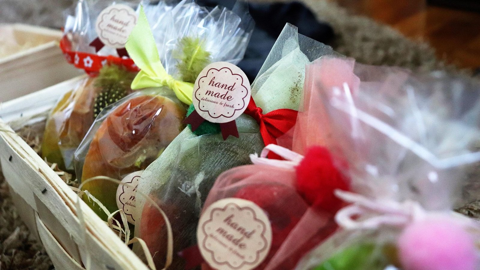 van3ssa-handmade-soap-5079183_1920x1080
